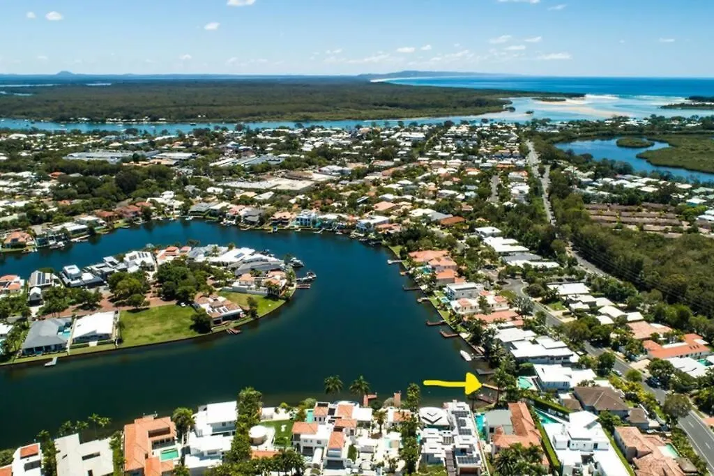 Villa Noosa Waters Luxury Waterfront Noosaville